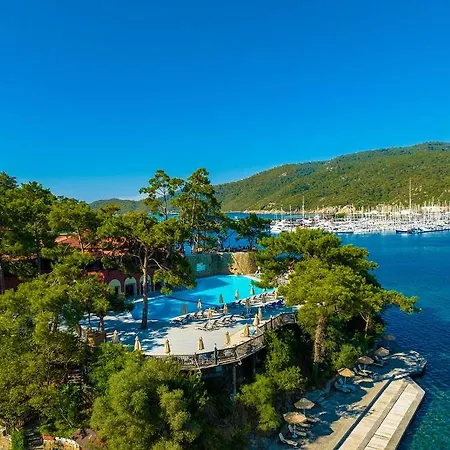 Hotel Bay *